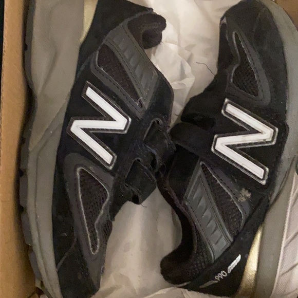 New balance sneakers - Picture 3 of 7